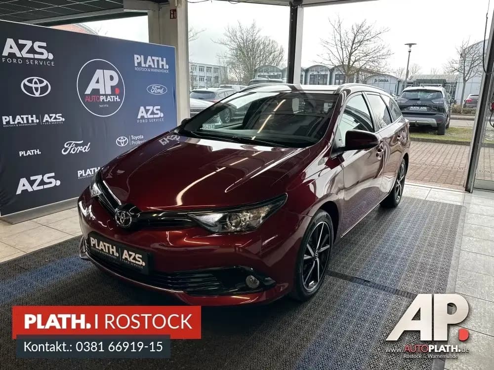 Main__Slider__Photo:Toyota Auris Touring Sports Team D 02/2019-0