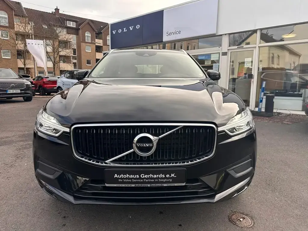 Main__Slider__Photo:Volvo XC60 XC 60 B4 AWD Momentum Pro ACC BLIS Kamera Leder 11/2019-1