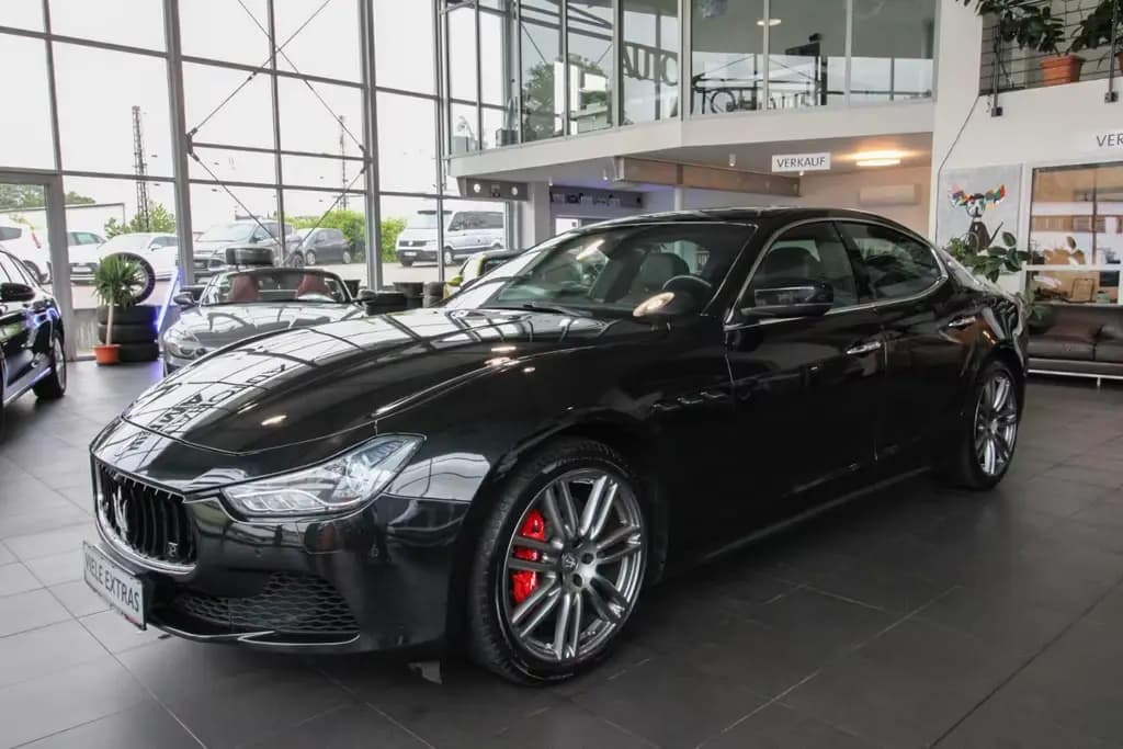 Main__Slider__Photo:Maserati Ghibli S Q4/Bi-Xenon/Kamera/Schiebedach/H&K/SHZ 09/2016-0