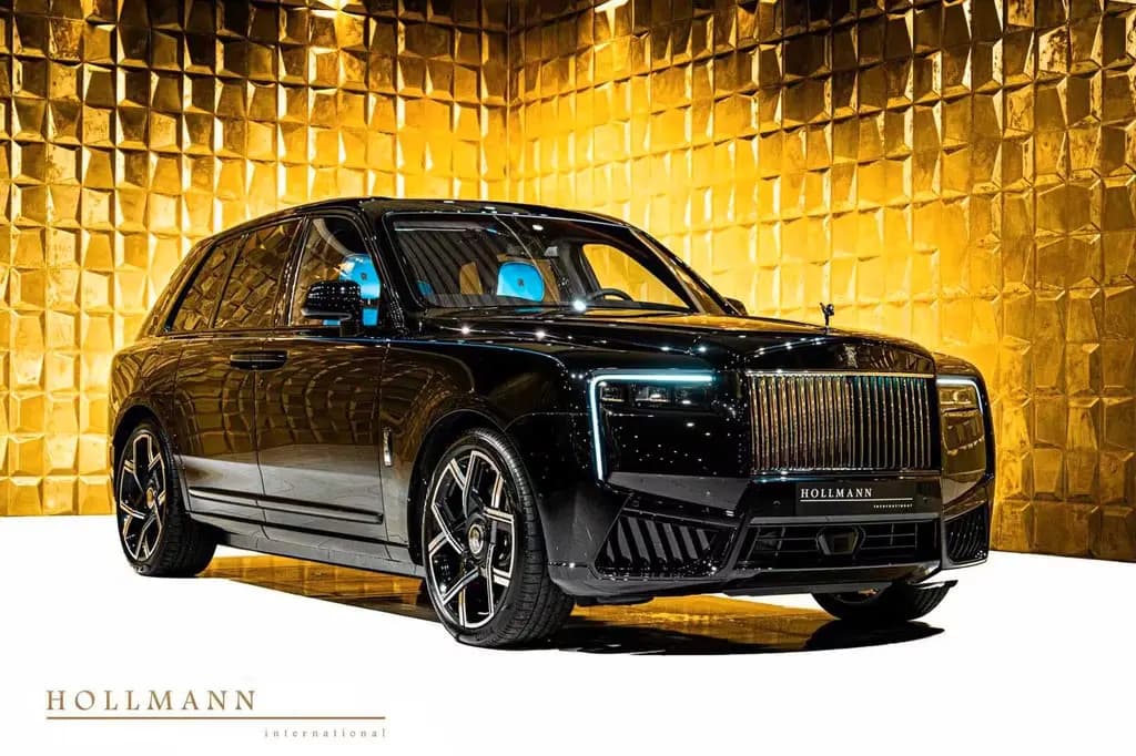 Main__Slider__Photo:Rolls-Royce Cullinan SERIES II +BLACK BADGE+LOUNGE SEATS null-0