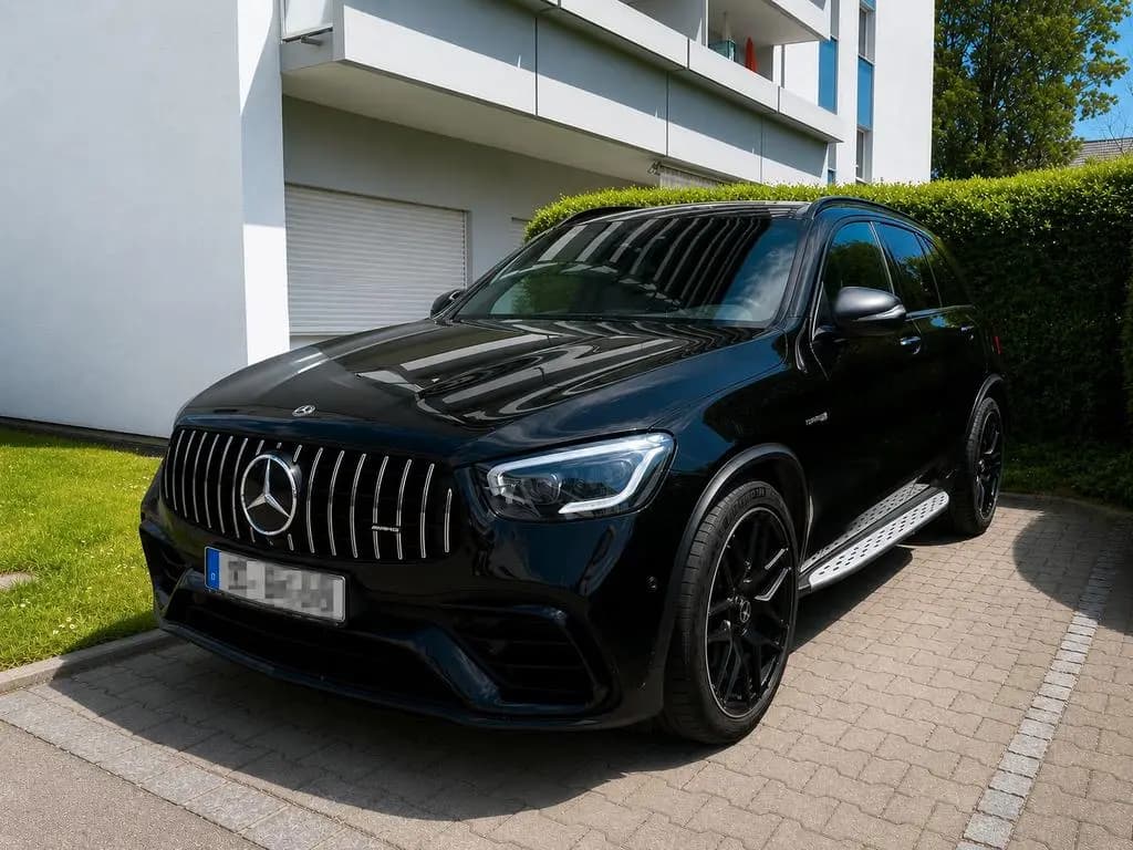 Main__Slider__Photo:Mercedes-Benz GLC 63 AMG Mercedes-AMG GLC 63 S 4MATIC+ Aut... 07/2020-0