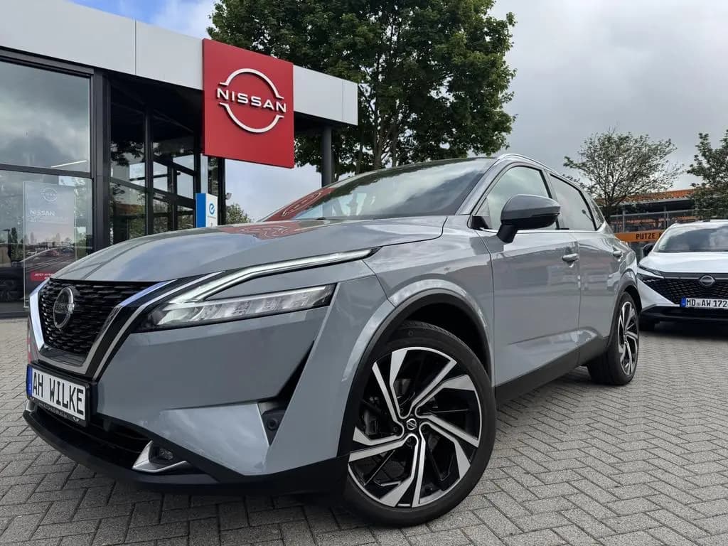 Main__Slider__Photo:Nissan Qashqai 1.3 DIG-T MHEV Xtronic Tekna+/PANO/LEDER 05/2022-0