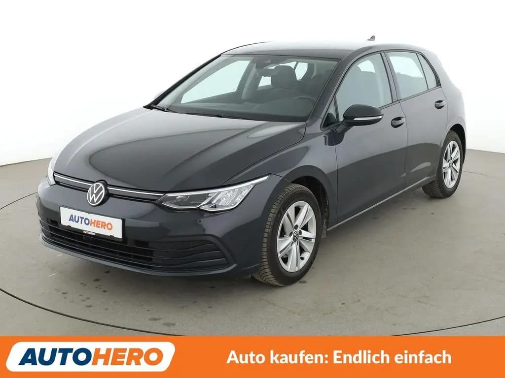 Main__Slider__Photo:Volkswagen Golf VIII 1.5 TSI ACT Life*NAV*ACC*CAM*PDC*SHZ* 08/2020-0