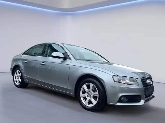 Main__Slider__Photo:Audi A4 1.8 TFSIl Lückenlos Audi Scheckheft 09/2011-0