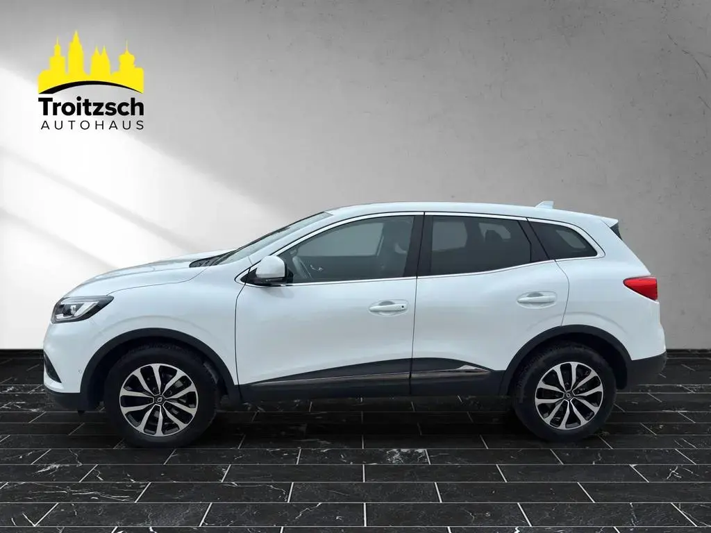 Main__Slider__Photo:Renault Kadjar Automatik TCe 140 04/2022-1