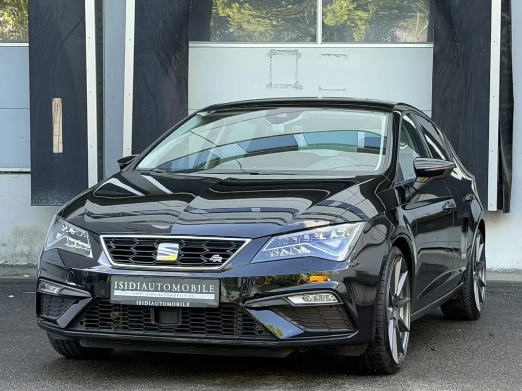 Main__Slider__Photo:Seat Leon FR LED Navi ACC-Tempom Spurhalte 19"Tomason 06/2018-0