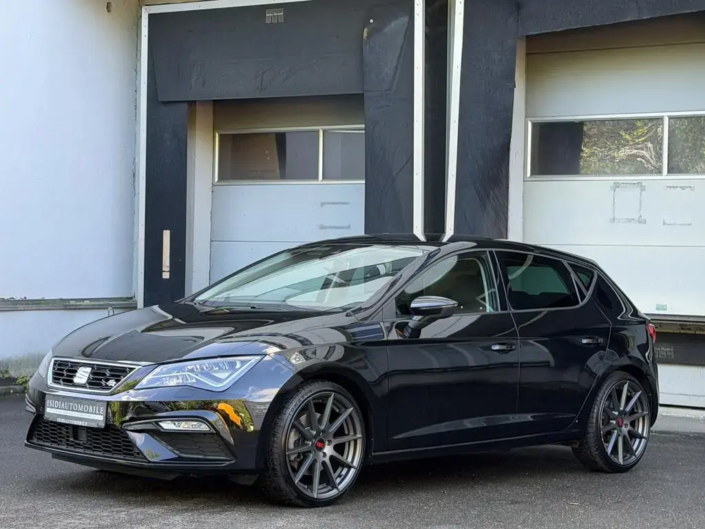 Main__Slider__Photo:Seat Leon FR LED Navi ACC-Tempom Spurhalte 19"Tomason 06/2018-1