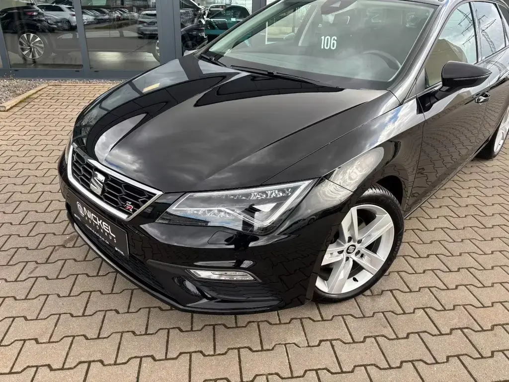 Main__Slider__Photo:Seat Leon ST FR Black Matt Edition*Led*Beats*Kamera* 11/2019-1