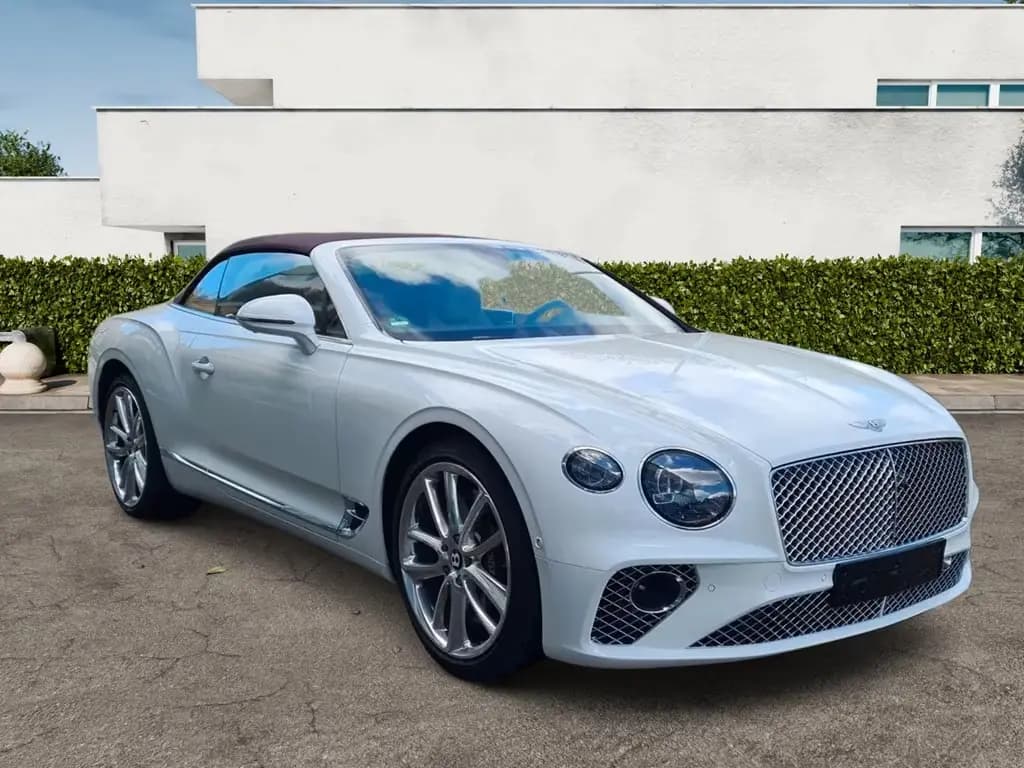 Main__Slider__Photo:Bentley Continental GTC V8 Top 06/2022-0