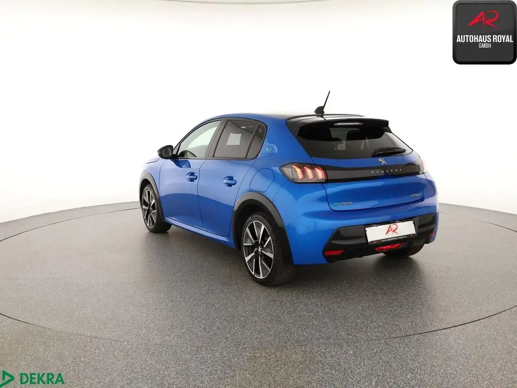 Main__Slider__Photo:Peugeot 208 e 136 GT LINE KEYLESS,KAMERA,CARPLAY,NAVI 10/2021-1