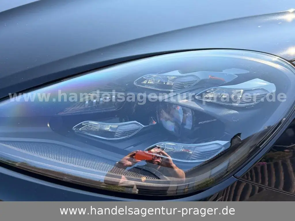 Main__Slider__Photo:Porsche Cayenne Leder Matrix INNO Bose 14Wege PASM 360o 11/2019-1