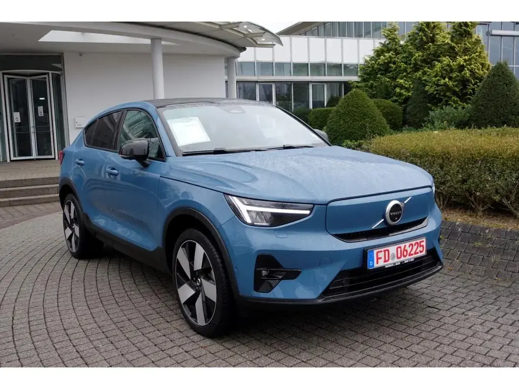 Main__Slider__Photo:Volvo C40 Ultimate Recharge Pure Electric AWD Anhänger 11/2022-1