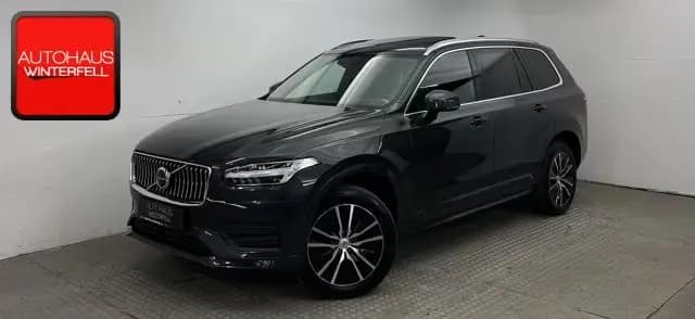 Main__Slider__Photo:Volvo XC90 B5 AWD 7SITZ+PANO+AHK+360+HUD+H/K+STANDHZG+ 03/2022-0