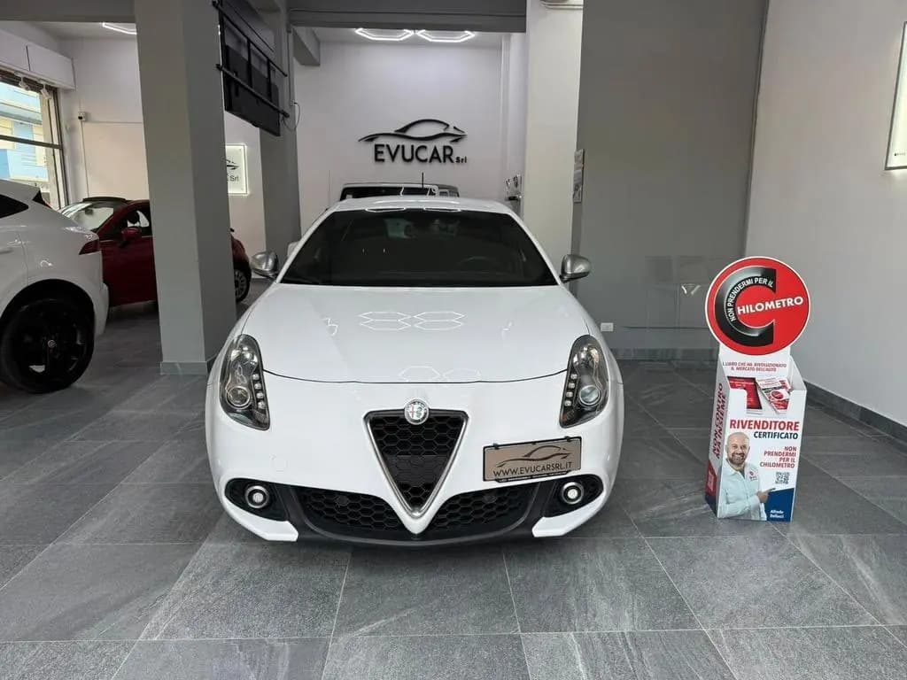Main__Slider__Photo:Alfa Romeo Giulietta 1.6 JTDm 120 CV Super 12/2018-0