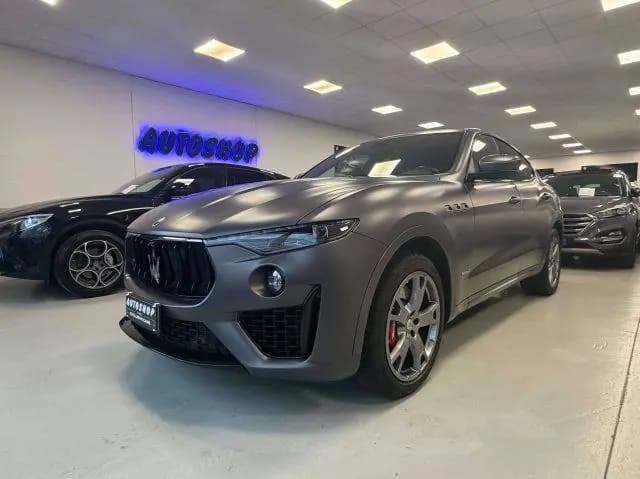 Main__Slider__Photo:Maserati Levante MASERATI Levante Levante 3.0 V6 Gransport 350cv 01/2019-0