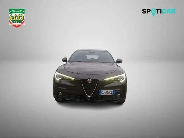Main__Slider__Photo:Alfa Romeo Stelvio ALFA ROMEO Stelvio 2.2 Turbodiesel 160 CV AT8 RW 03/2022-1