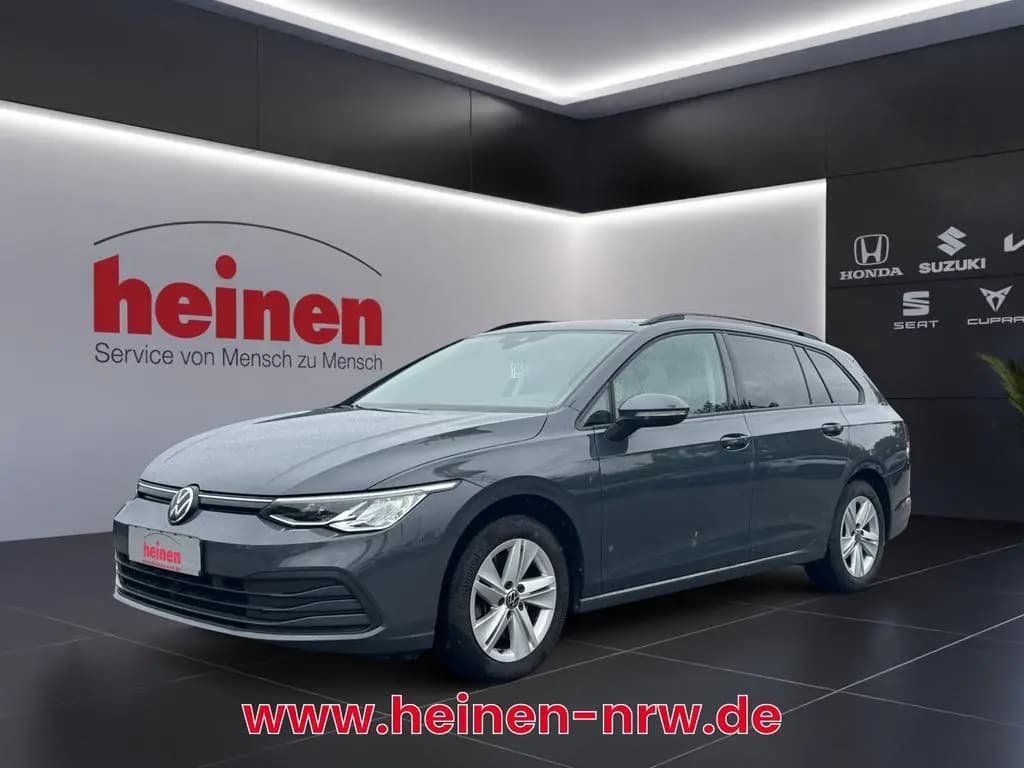Main__Slider__Photo:Volkswagen Golf VIII Variant 2.0 TDI Life DSG NAVI LED AHK 08/2021-0