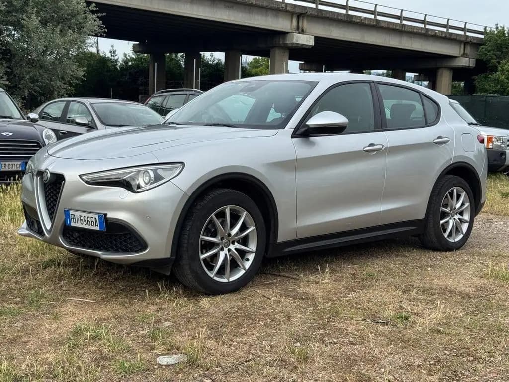 Main__Slider__Photo:Alfa Romeo Stelvio 2.2 Turbodiesel 210 CV AT8 Q4 03/2019-0