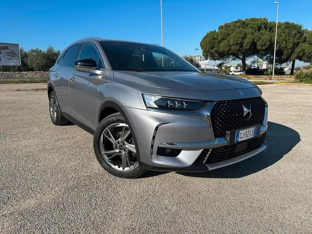 Main__Slider__Photo:DS Automobiles DS7 (Crossback) Ds 7 Crossback BlueHDi 130 aut. Grand Chic 03/2022-0