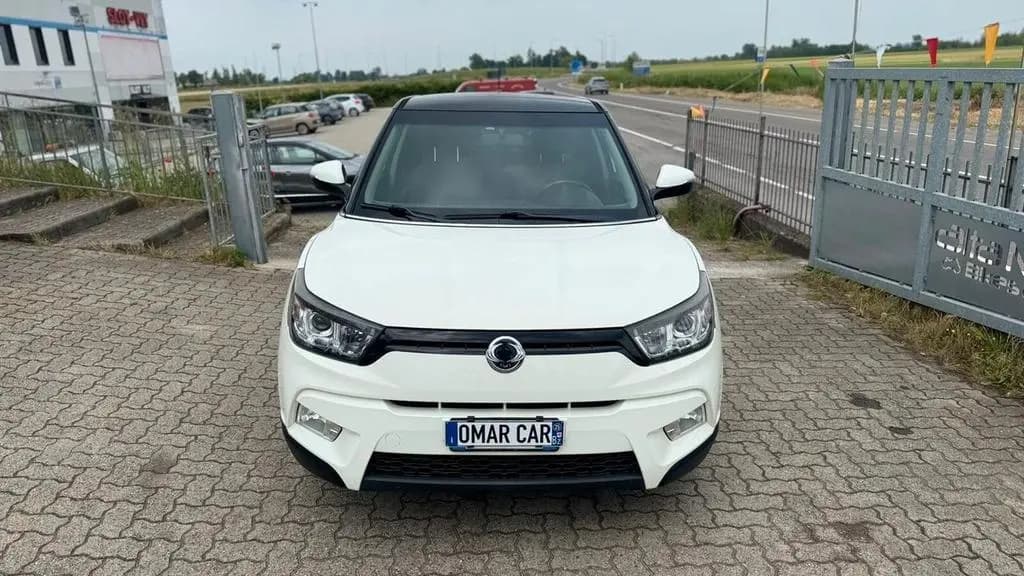 Main__Slider__Photo:Ssangyong Tivoli 1.6d 2016 AUTOMATICA NEOP. 02/2016-0