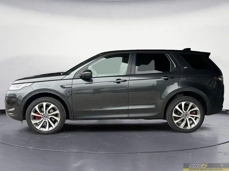 Main__Slider__Photo:Land Rover Discovery Sport 2.0D I4-L.Flw 150 CV 01/2021-1