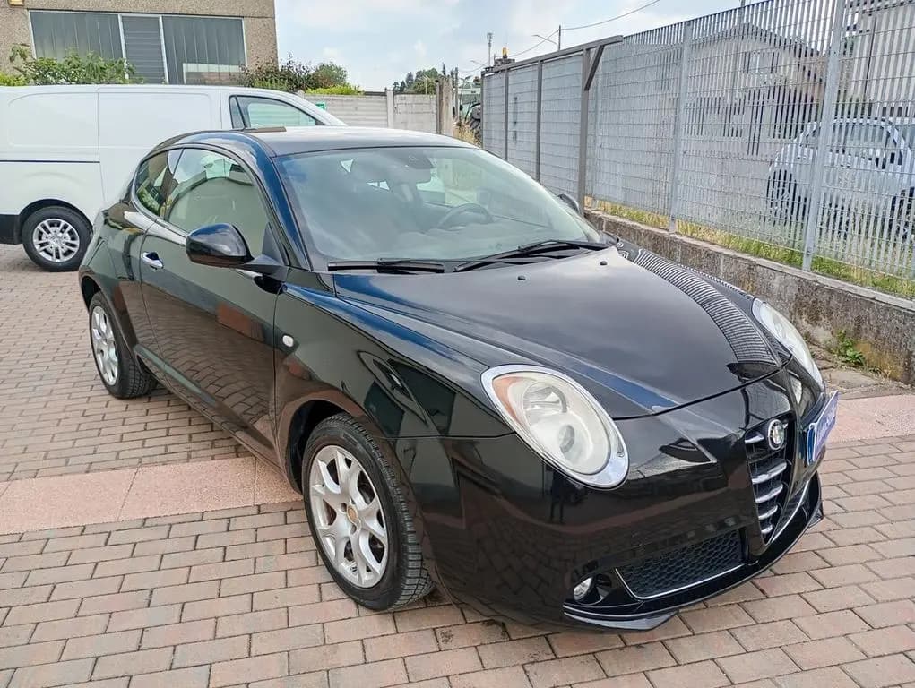 Main__Slider__Photo:Alfa Romeo MiTo 1.4 105 CV M.Air Distinctive 09/2011-0