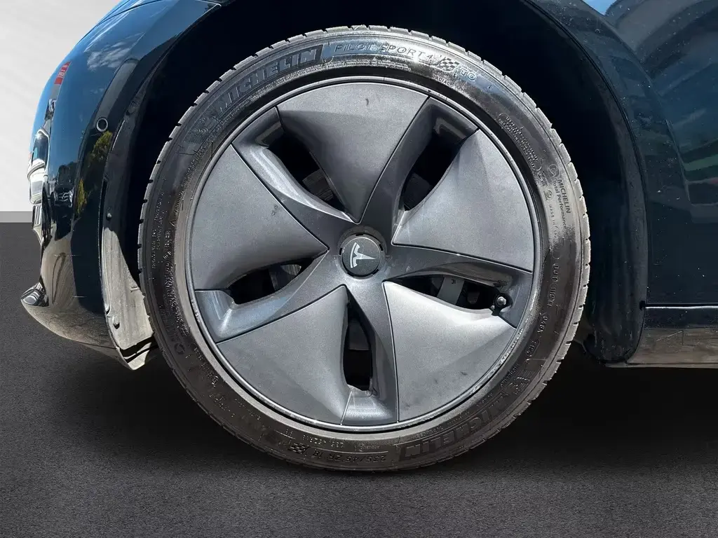 Main__Slider__Photo:Tesla Model 3 Long Range Dual AWD AHK 89,2% SoH 07/2019-1