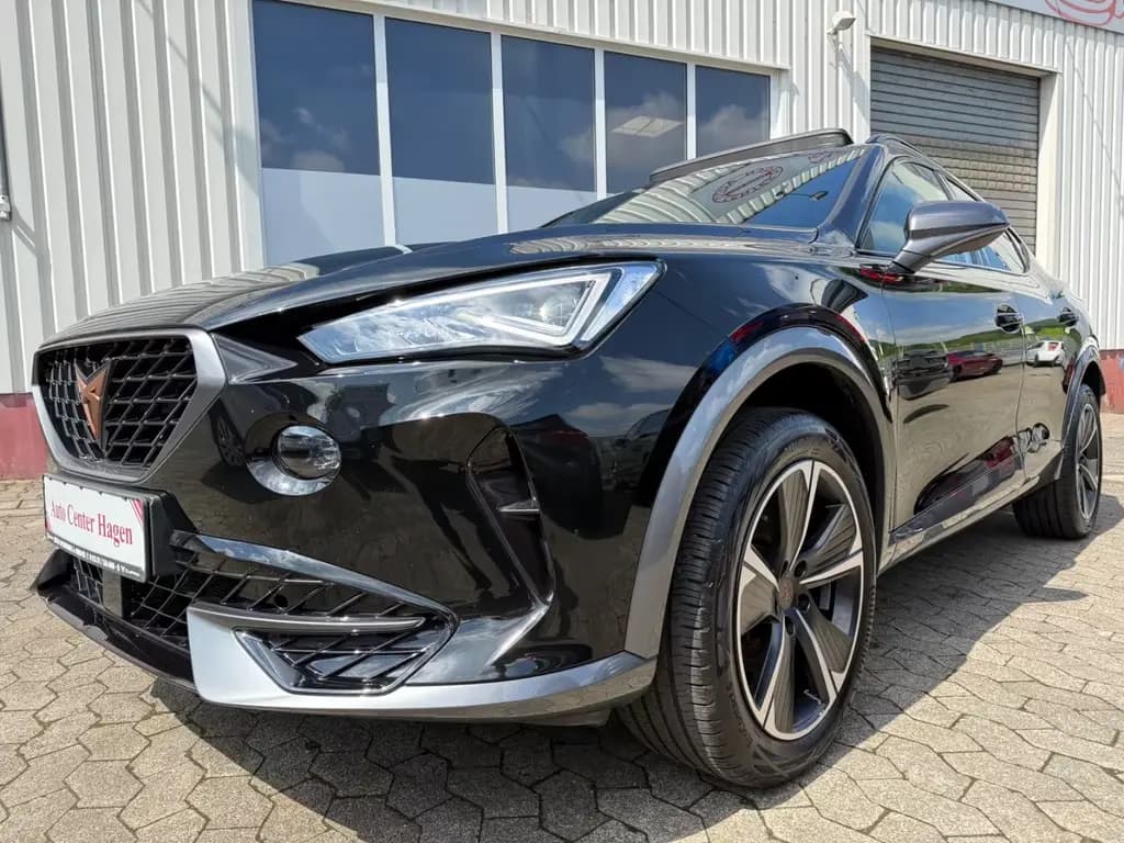 Main__Slider__Photo:Cupra Formentor 1,5TSI 110kW 150PS PANO/LED/SHZ/1.Hand 03/2022-0