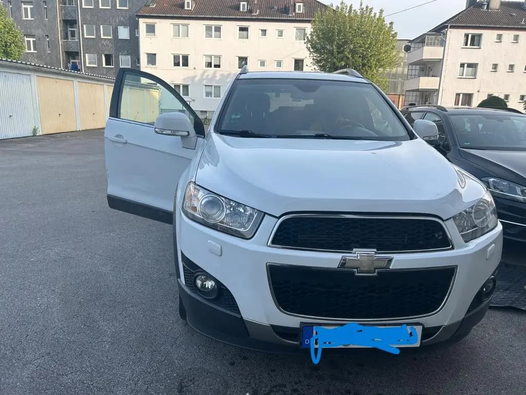 Main__Slider__Photo:Chevrolet Captiva 2.2 LT 2WD 7-Sitzer LT 05/2012-0
