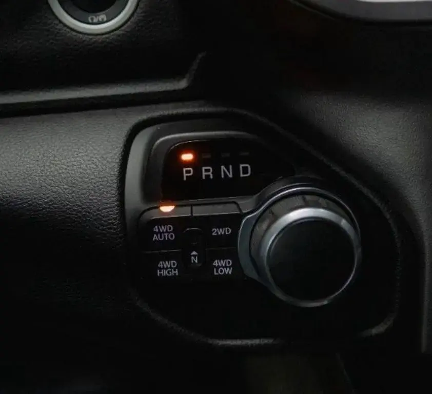 Main__Slider__Photo:Dodge Other RAM 5.7 Hemi Crew Cab 01/2021-1