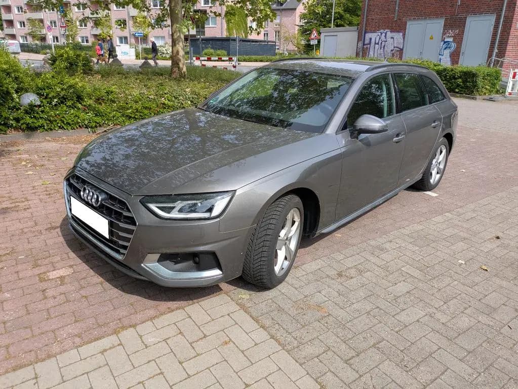 Main__Slider__Photo:Audi A4 Avant Benziner Automatik zu verkaufen 12/2019-0