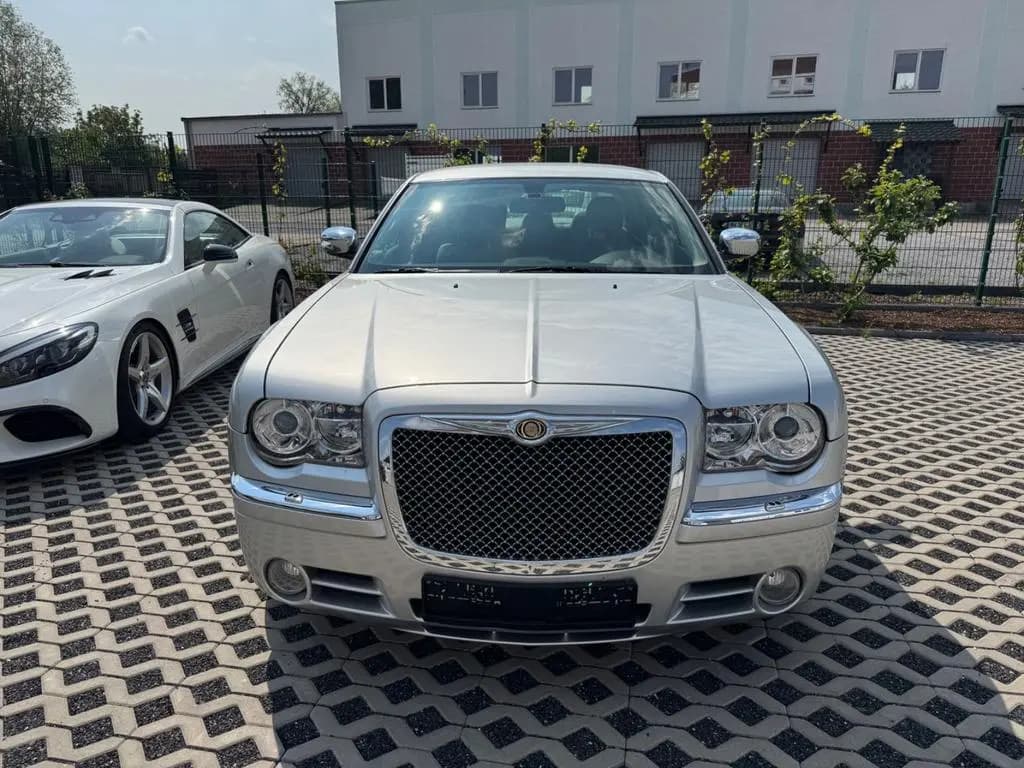 Main__Slider__Photo:Chrysler 300C 3.0 CRD Autom. - 08/2006-0