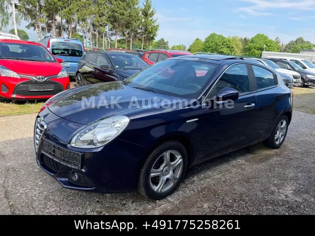 Main__Slider__Photo:Alfa Romeo Giulietta Turismo 1.4 Automatik,Pano,Navi 08/2012-0
