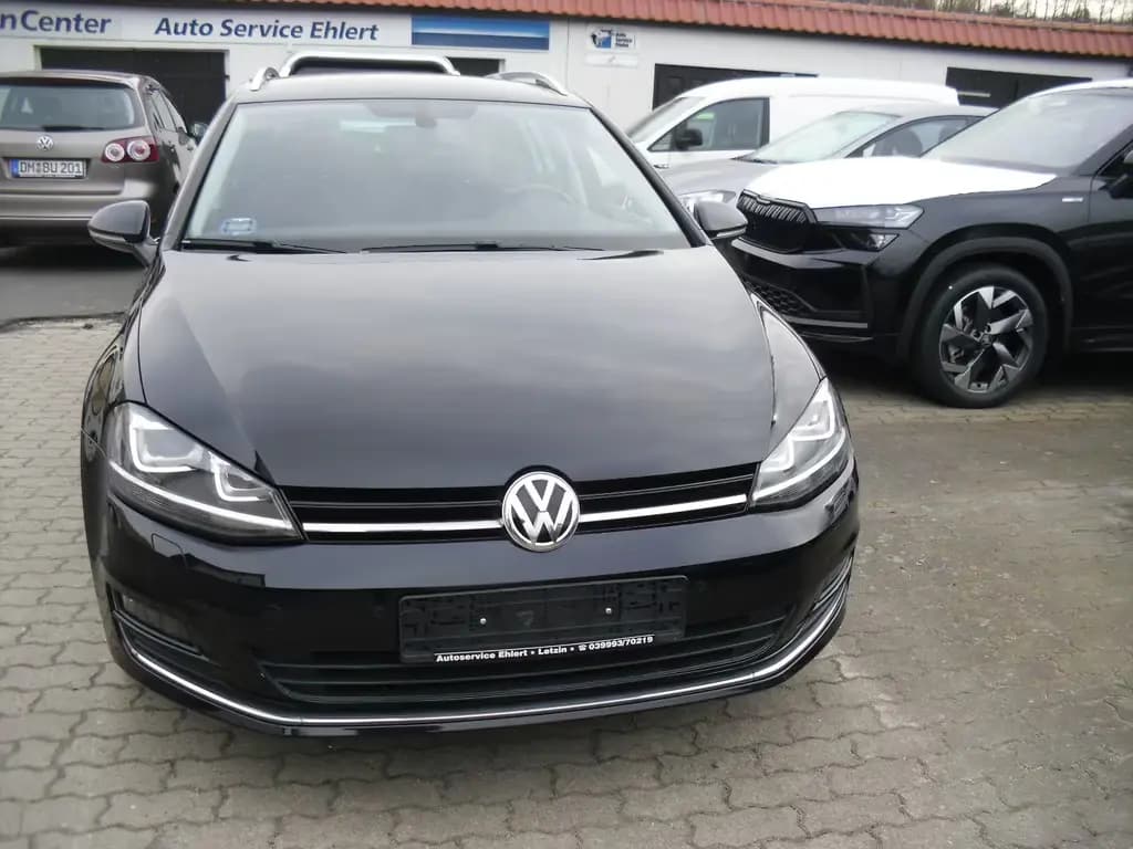 Main__Slider__Photo:Volkswagen Golf VII Variant Highline*Bi-Xenon*PDC vorn/hin 05/2016-0