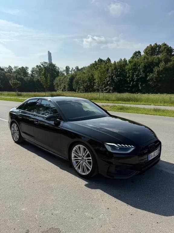 Main__Slider__Photo:Audi A4 45 TFSI S tronic quattro - 09/2020-0