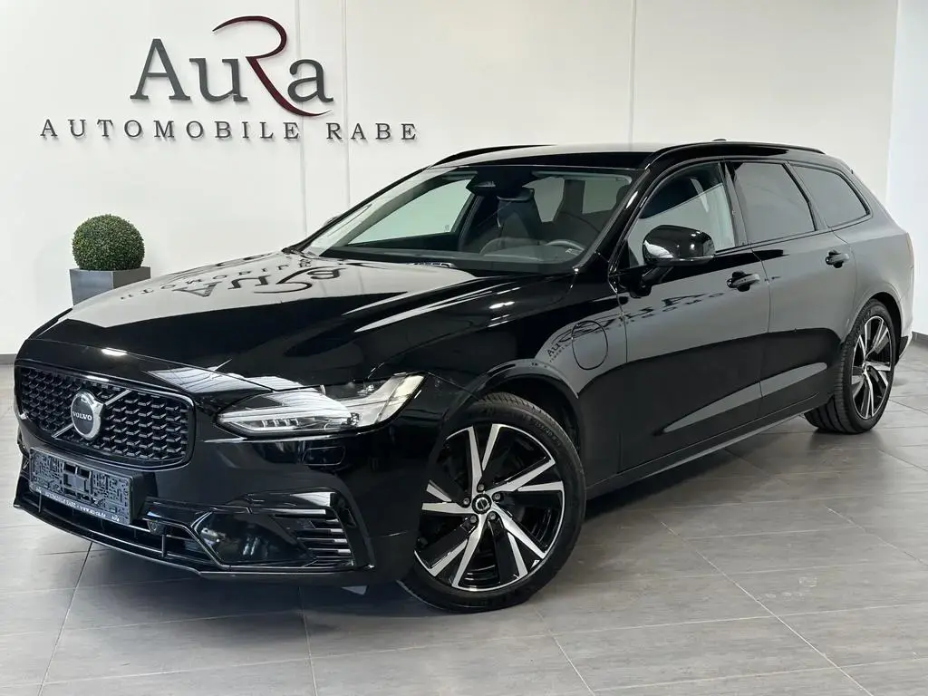 Main__Slider__Photo:Volvo V90 T6 Plus Dark Plug-In Hybrid AWD NAV+LED+AHK 02/2023-1