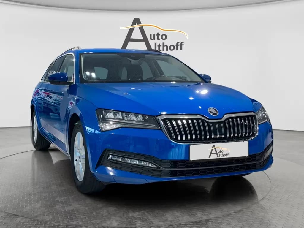Main__Slider__Photo:Skoda Superb Combi 1.5TSI 1.HD DSG LED ACC APPLE TEMP 06/2022-0