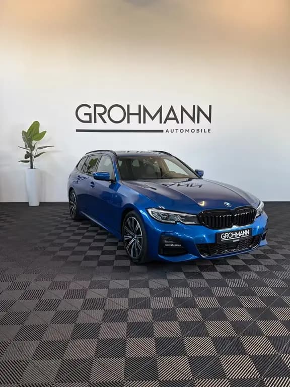 Main__Slider__Photo:BMW 320 d Touring M Paket Sport Laser HUD DAB RFK 02/2021-0