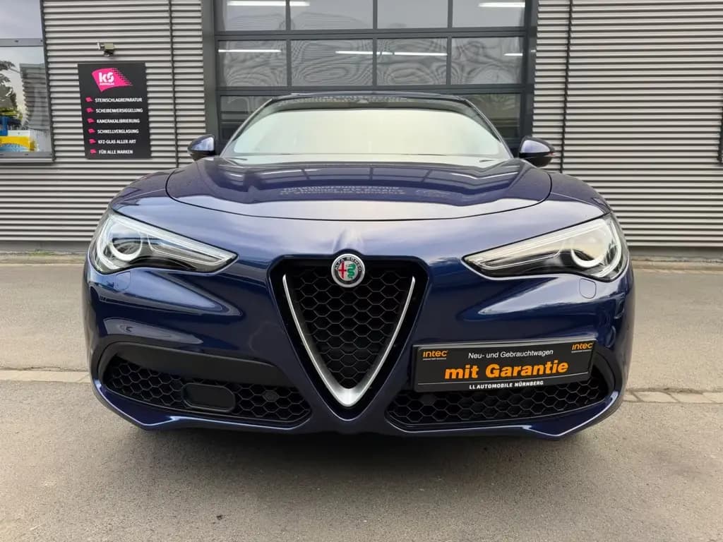 Main__Slider__Photo:Alfa Romeo Stelvio Super Q4*GARANTIE*NAVI*BI-XENON*LEDER* 08/2017-0