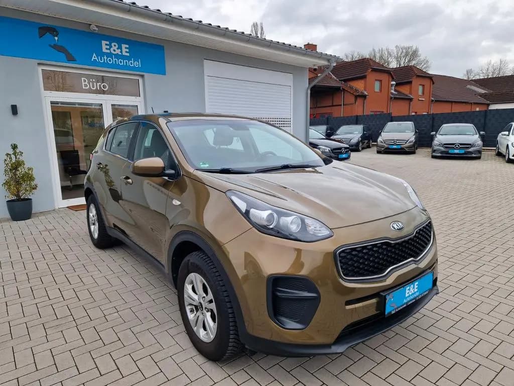 Main__Slider__Photo:Kia Sportage Attract+Scheckheft+AHK+HU und Öl neu 07/2016-0