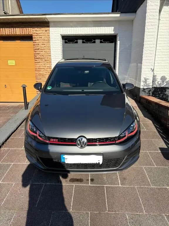 Main__Slider__Photo:Volkswagen Golf 2.0 TSI OPF DSG GTI Performance GTI Per... 12/2019-0