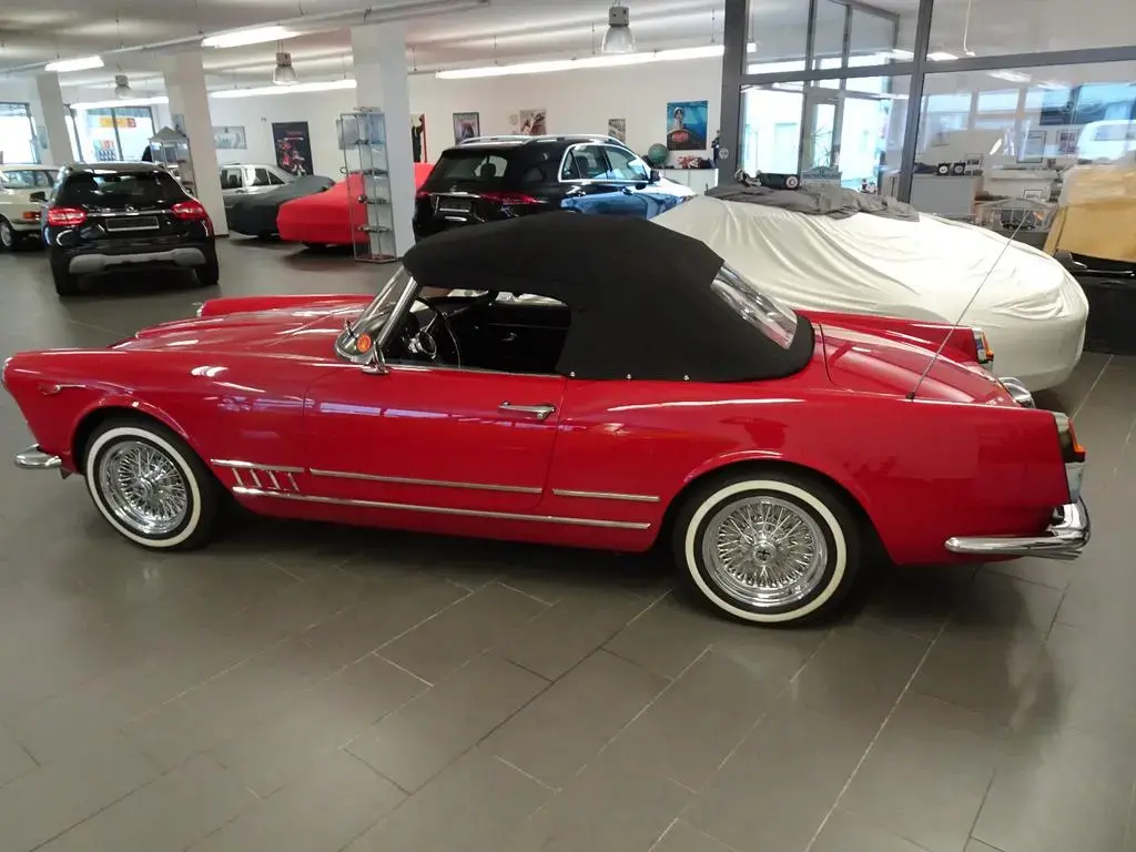 Main__Slider__Photo:Alfa Romeo Spider 2000 Touring Spider 06/1962-1
