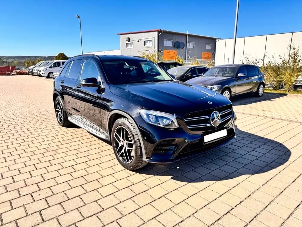 Main__Slider__Photo:Mercedes-Benz GLC-Class 4Matic 04/2018-0