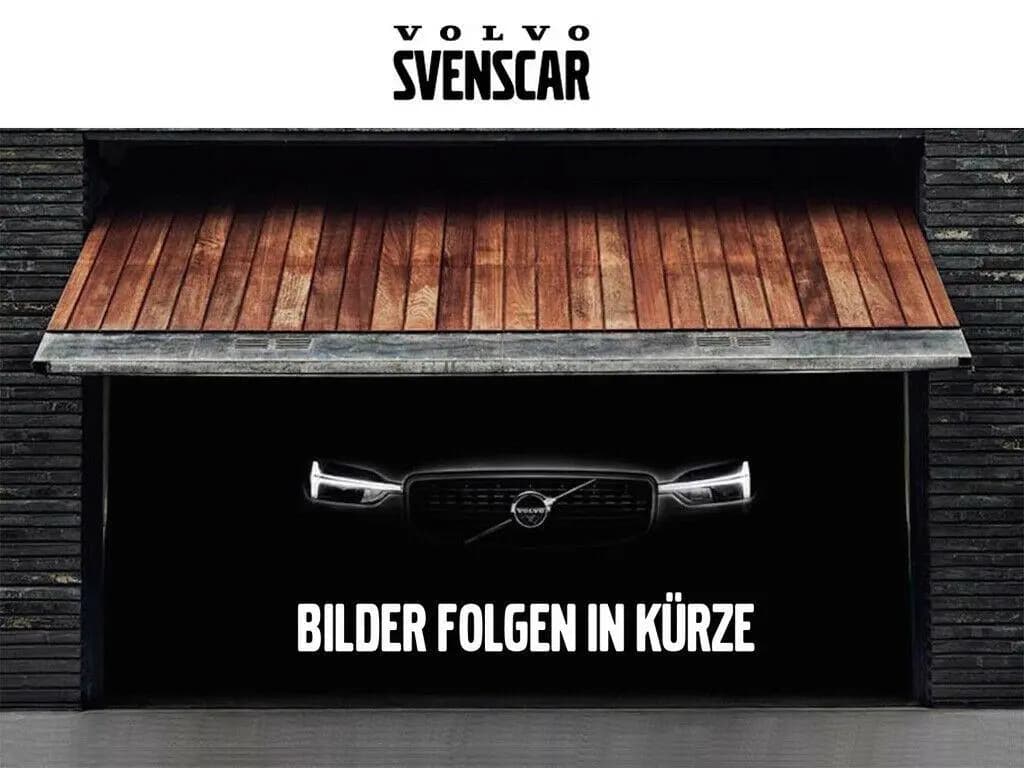 Main__Slider__Photo:Volvo XC60 Plus Dark AWD El. Panodach Digitales Cockpi 05/2023-0
