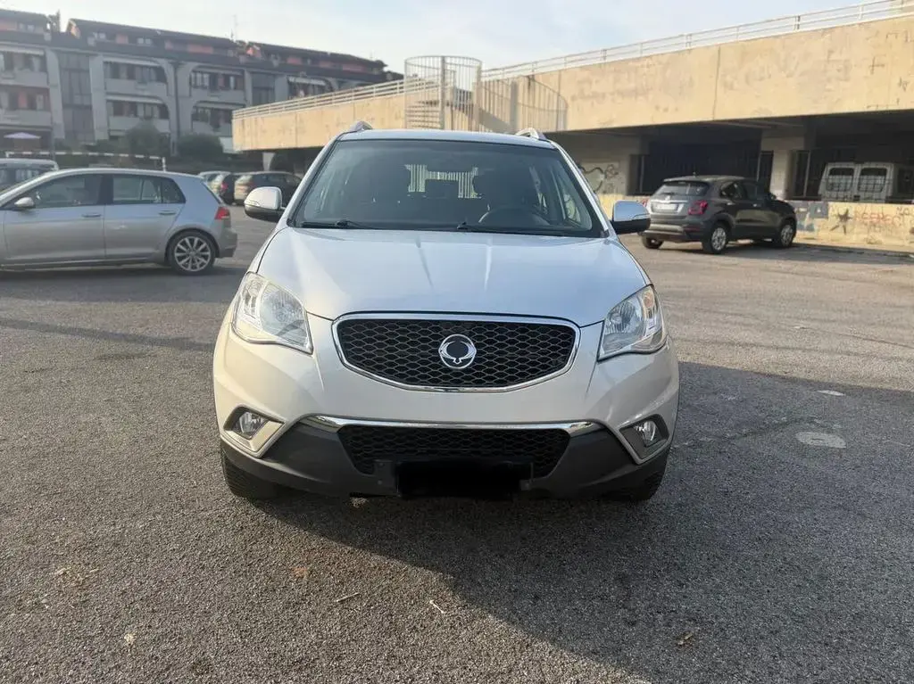 Main__Slider__Photo:Ssangyong Korando 2.0 e-XDi 175 CV 2WD MT Classy 07/2012-1