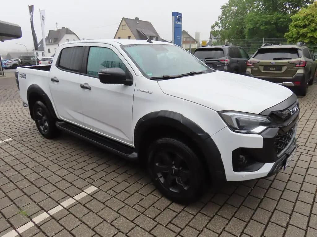 Main__Slider__Photo:Isuzu D-Max Double Cab 4WD V-CROSS 12/2025-0