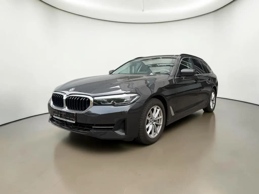 Main__Slider__Photo:BMW 5 Series d T xDrive PANO*ACC*WIDE*STHZ*HEADUP*RÜCKKAM 03/2023-0