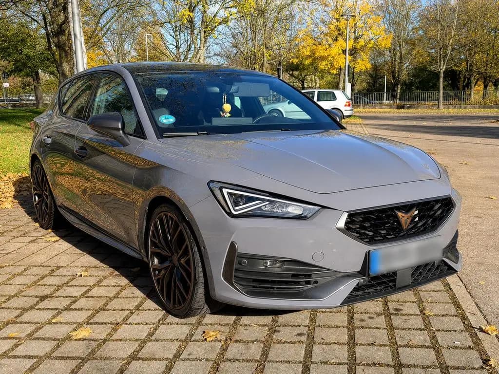 Main__Slider__Photo:Cupra Leon 2.0 TSI 221kW VZ DSG VZ Herstellergarantie 12/2023-0