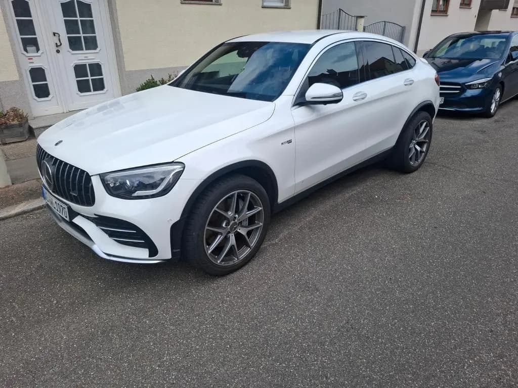 Main__Slider__Photo:Mercedes-Benz GLC 43 AMG Mercedes-AMG GLC 43 4MATIC Coupé ... 09/2020-0