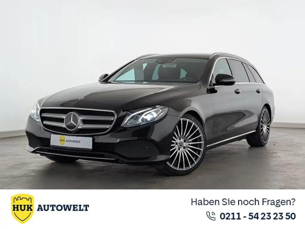 Main__Slider__Photo:Mercedes-Benz E 220 T d Avantgarde LED+NAVI+ACC+Distronic/eFH. 08/2018-0
